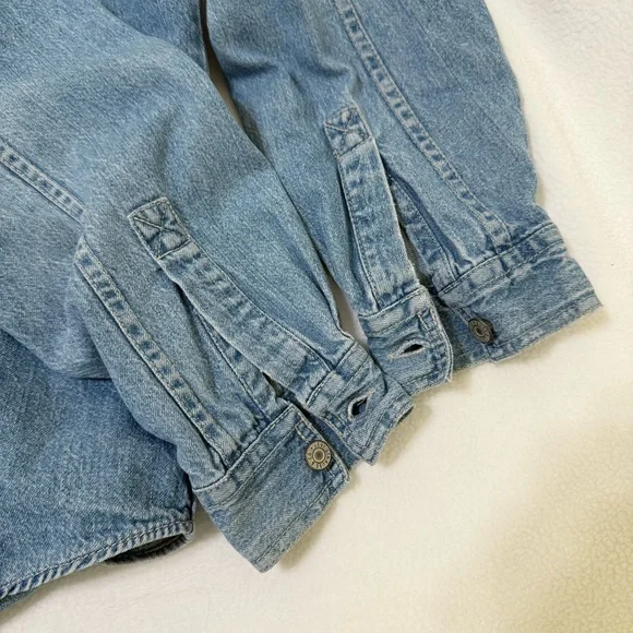 Vintage Levi's Denim Casual Button Down Shirt Men Size Small - Picture 10 of 12